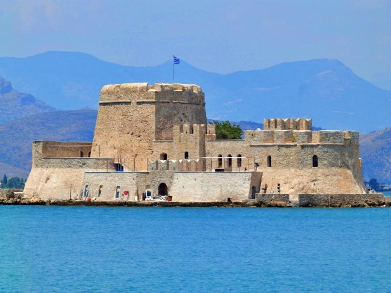 Trident Apartments Nafplion Exteriör bild